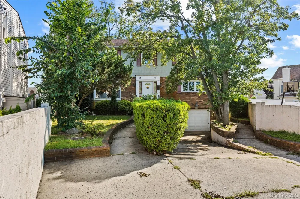251 Perkins Avenue Oceanside, NY 11572