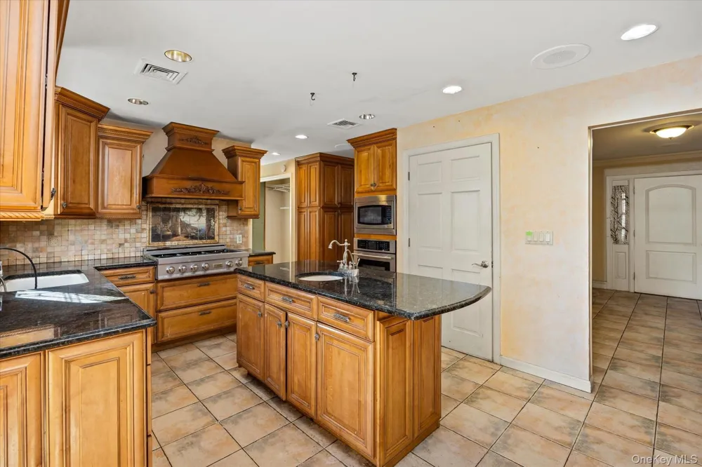 251 Perkins Avenue Oceanside, NY 11572