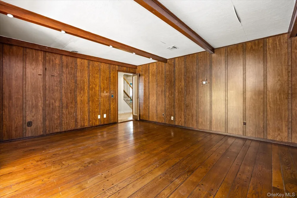 251 Perkins Avenue Oceanside, NY 11572