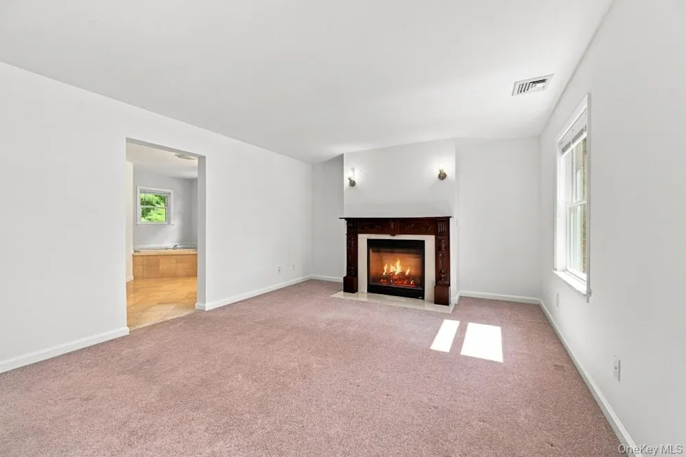 48 Private Road Calverton, NY 11933
