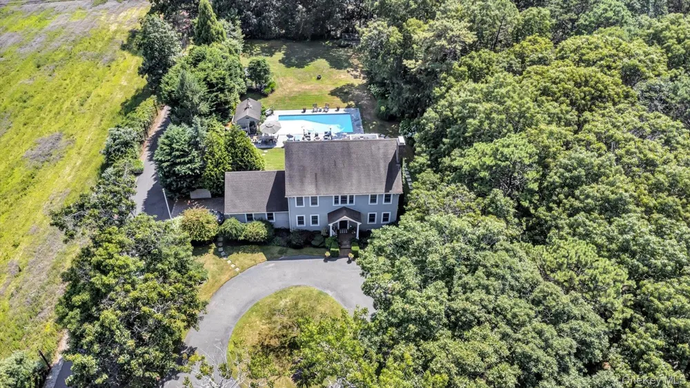 147B Old Country Road Remsenburg, NY 11960