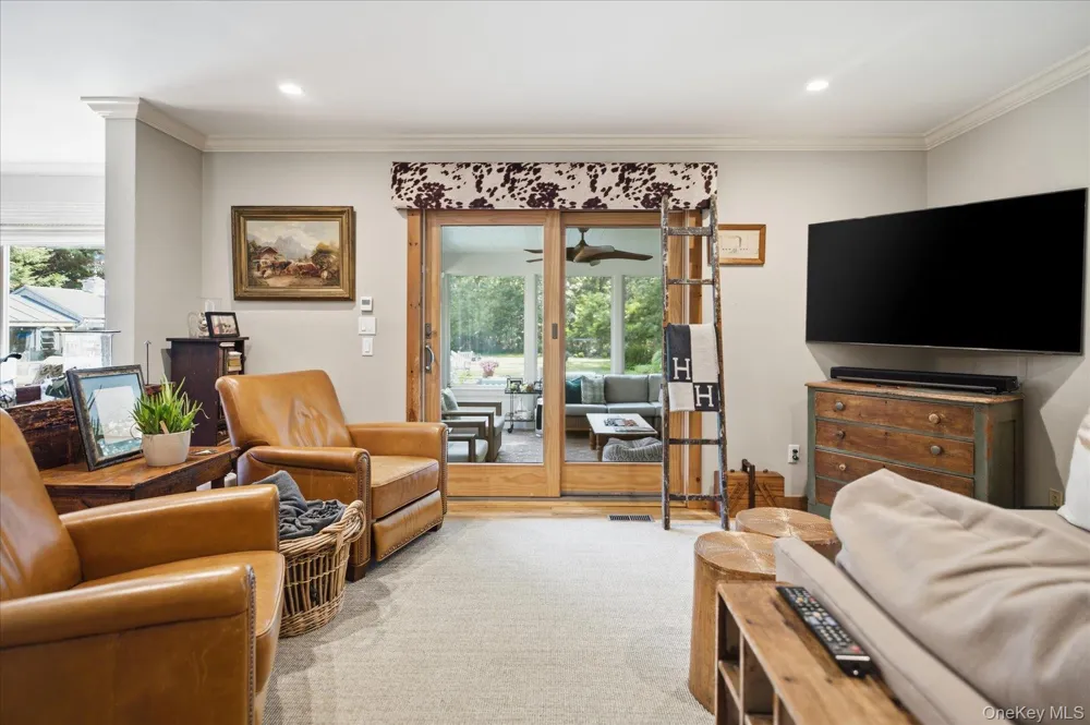 147B Old Country Road Remsenburg, NY 11960
