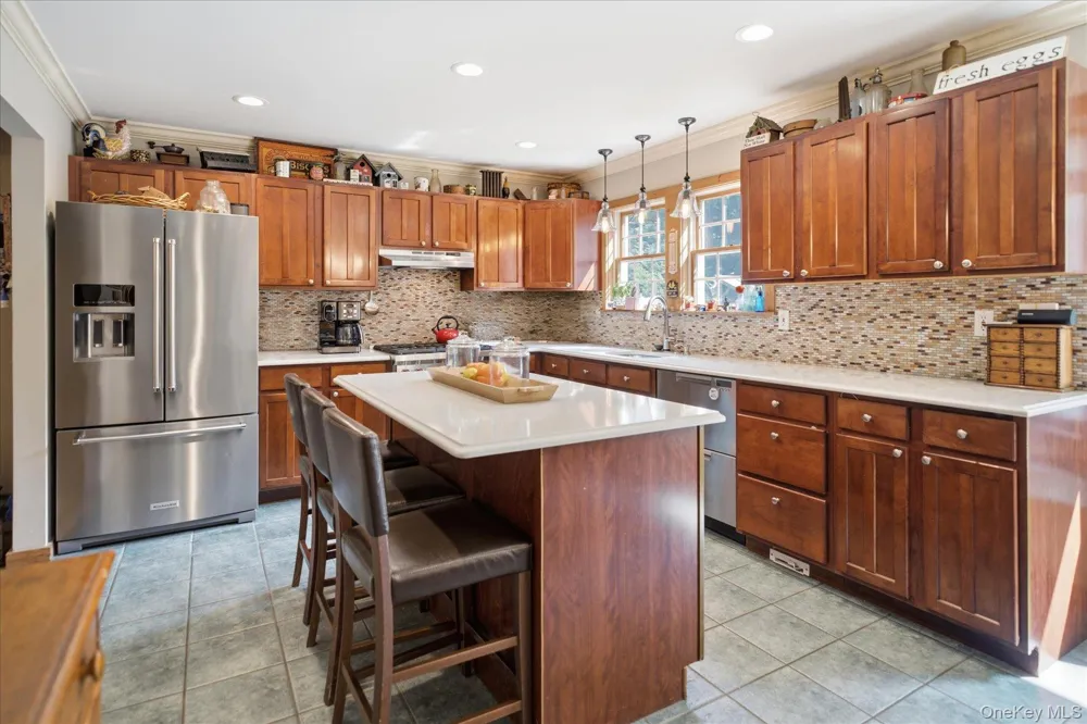 147B Old Country Road Remsenburg, NY 11960