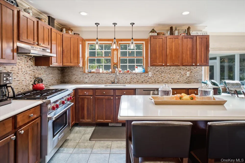 147B Old Country Road Remsenburg, NY 11960