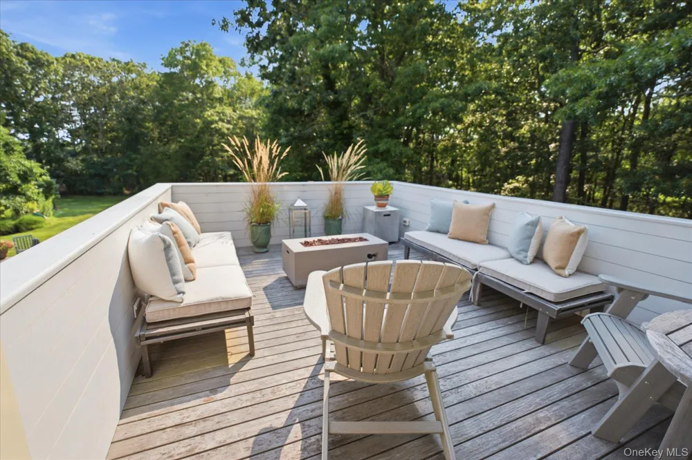 147B Old Country Road Remsenburg, NY 11960