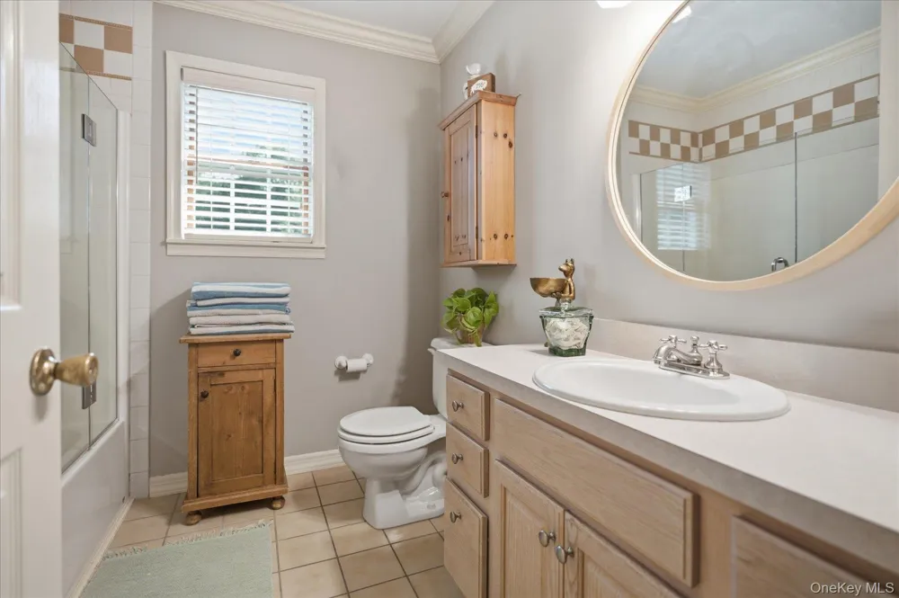 147B Old Country Road Remsenburg, NY 11960