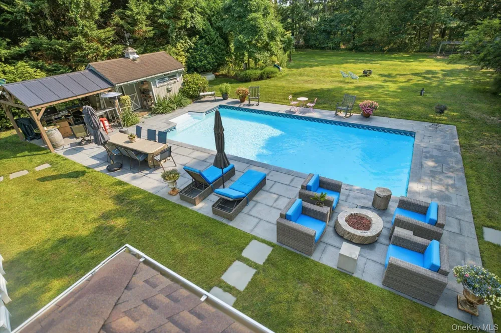 147B Old Country Road Remsenburg, NY 11960