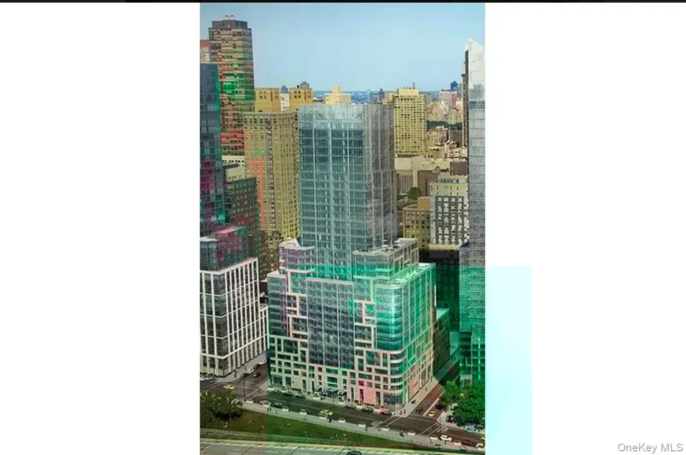 50 Riverside Boulevard #15M New York (Manhattan), NY 10069