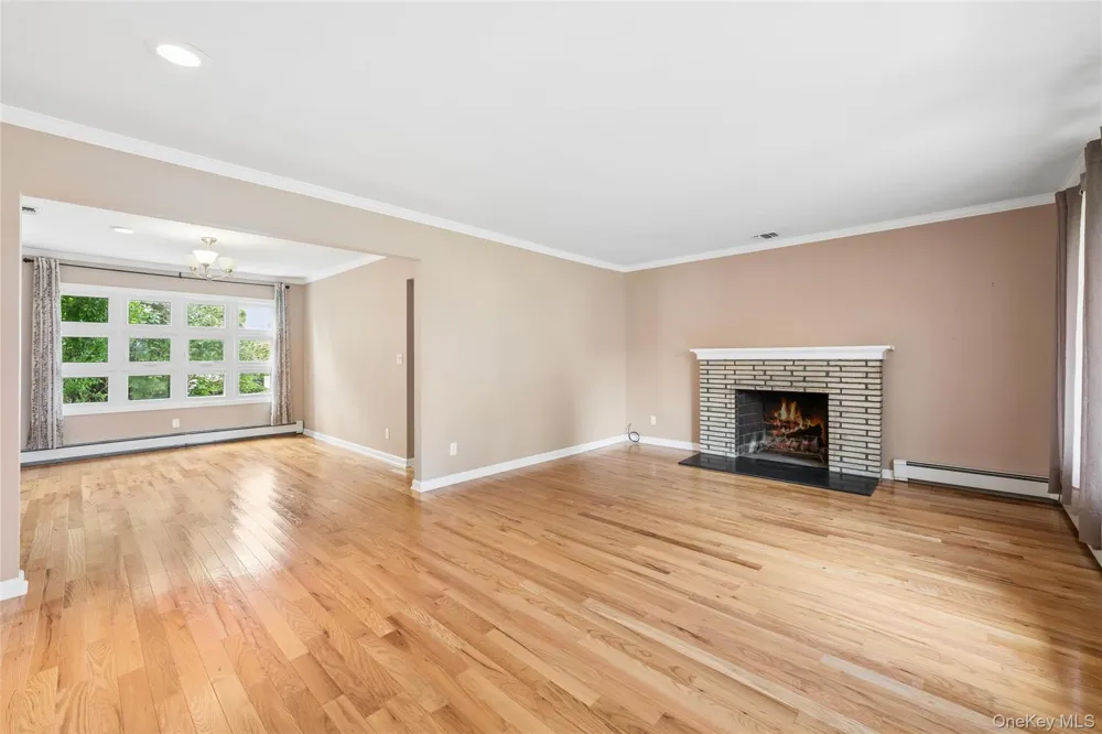 279 E Shore Drive Massapequa, NY 11758