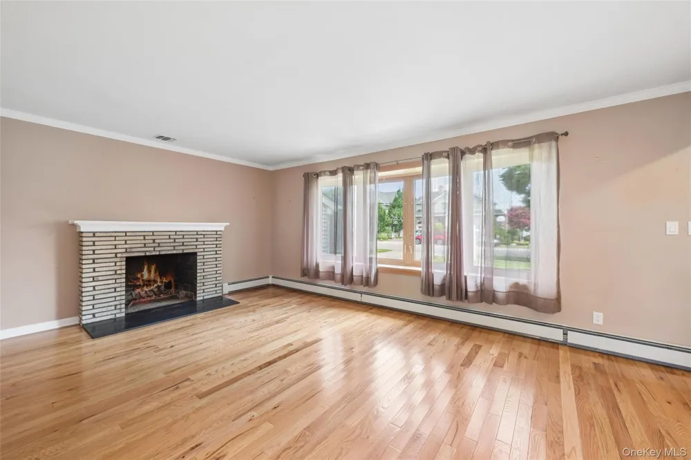 279 E Shore Drive Massapequa, NY 11758