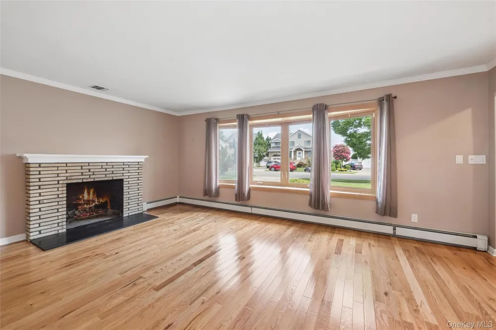 279 E Shore Drive Massapequa, NY 11758