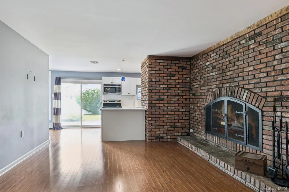 279 E Shore Drive Massapequa, NY 11758