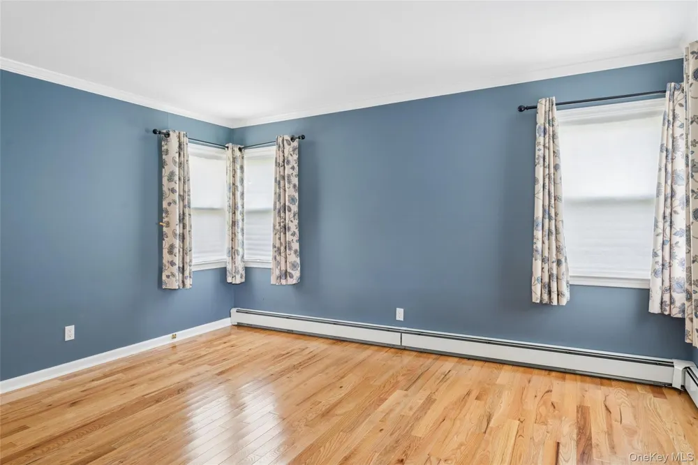279 E Shore Drive Massapequa, NY 11758