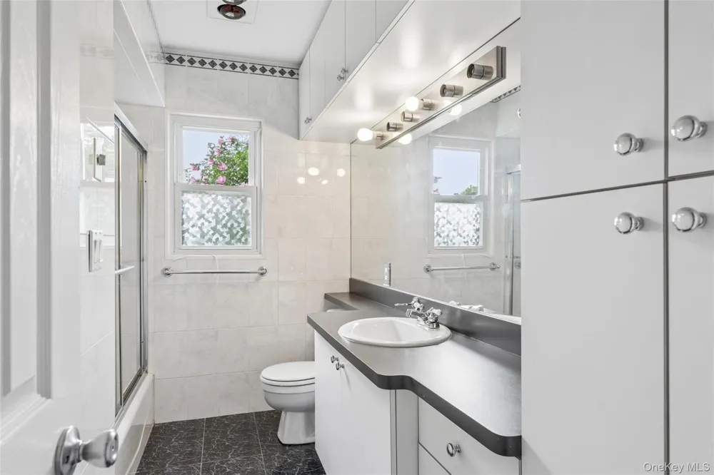 279 E Shore Drive Massapequa, NY 11758