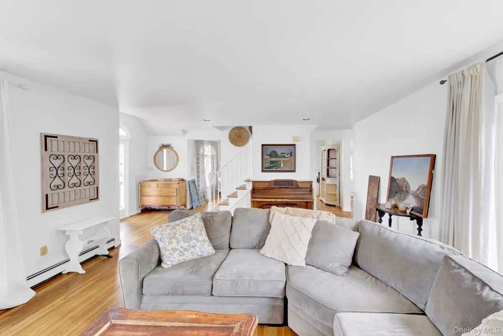 63 Cedarhurst Avenue Point Lookout, NY 11569