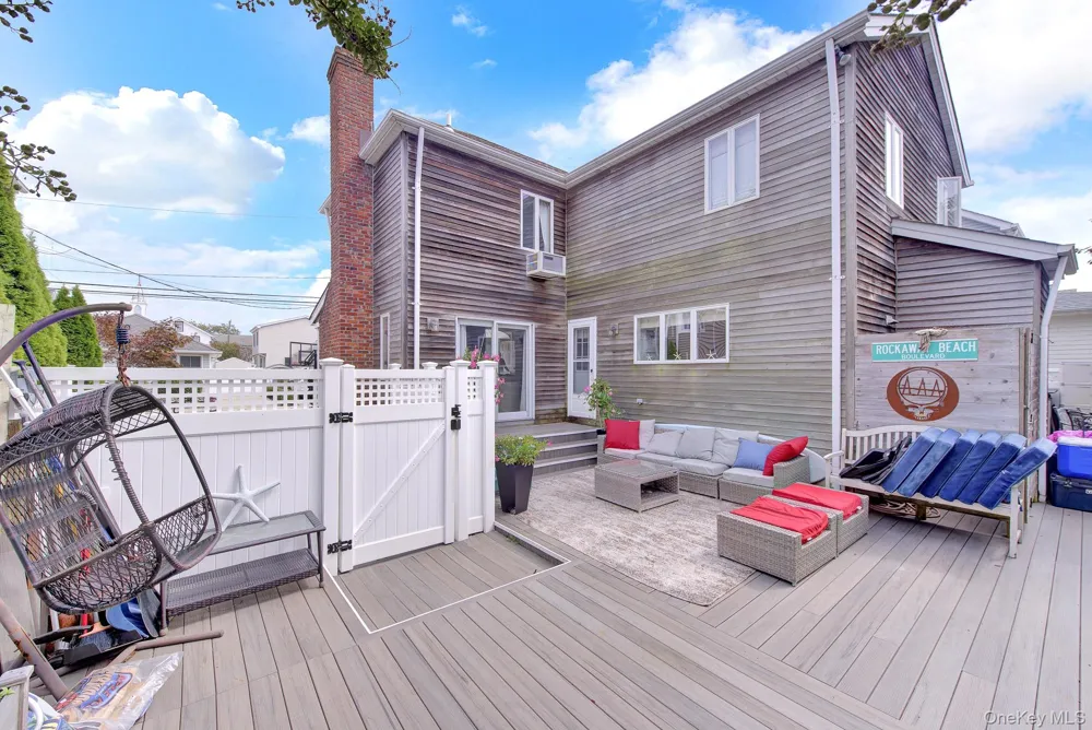 63 Cedarhurst Avenue Point Lookout, NY 11569