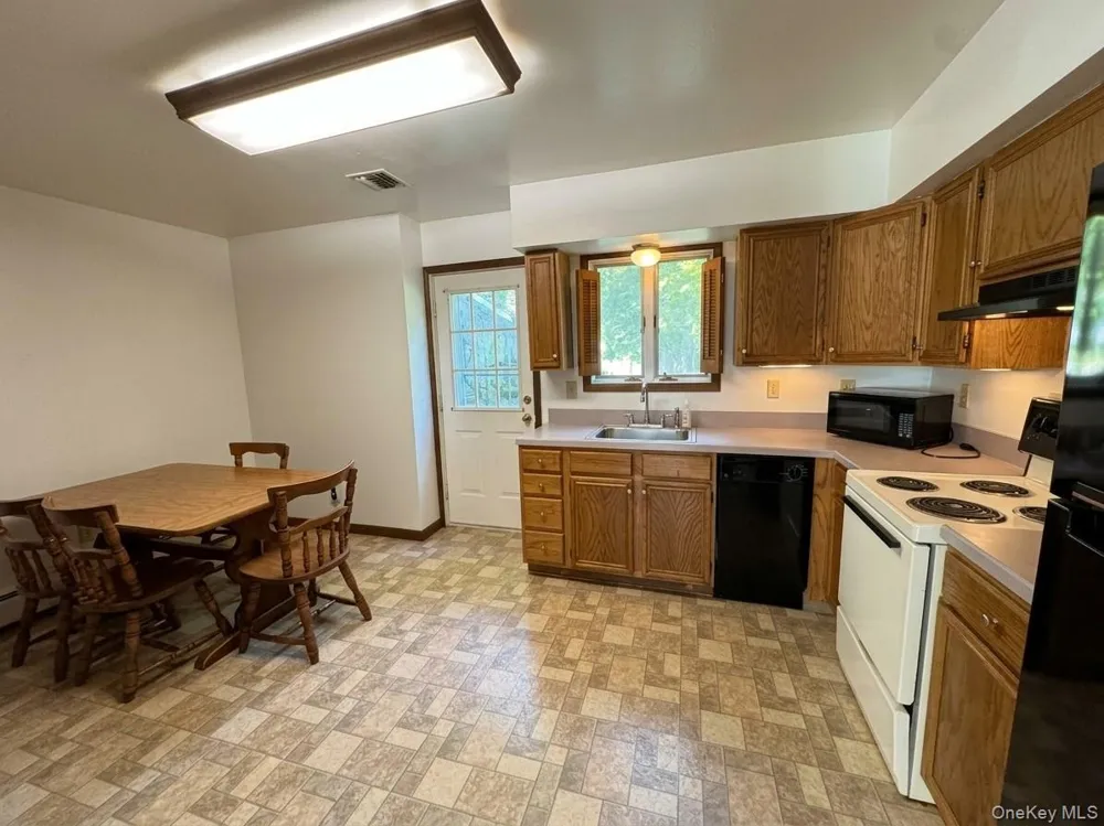 17 Brooks Lane #B Fort Montgomery, NY 10922
