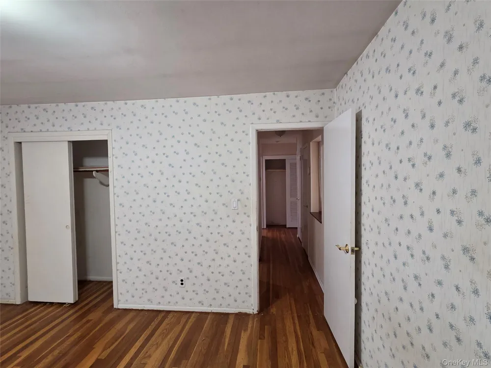 42 Sheridan Street Huntington, NY 11743