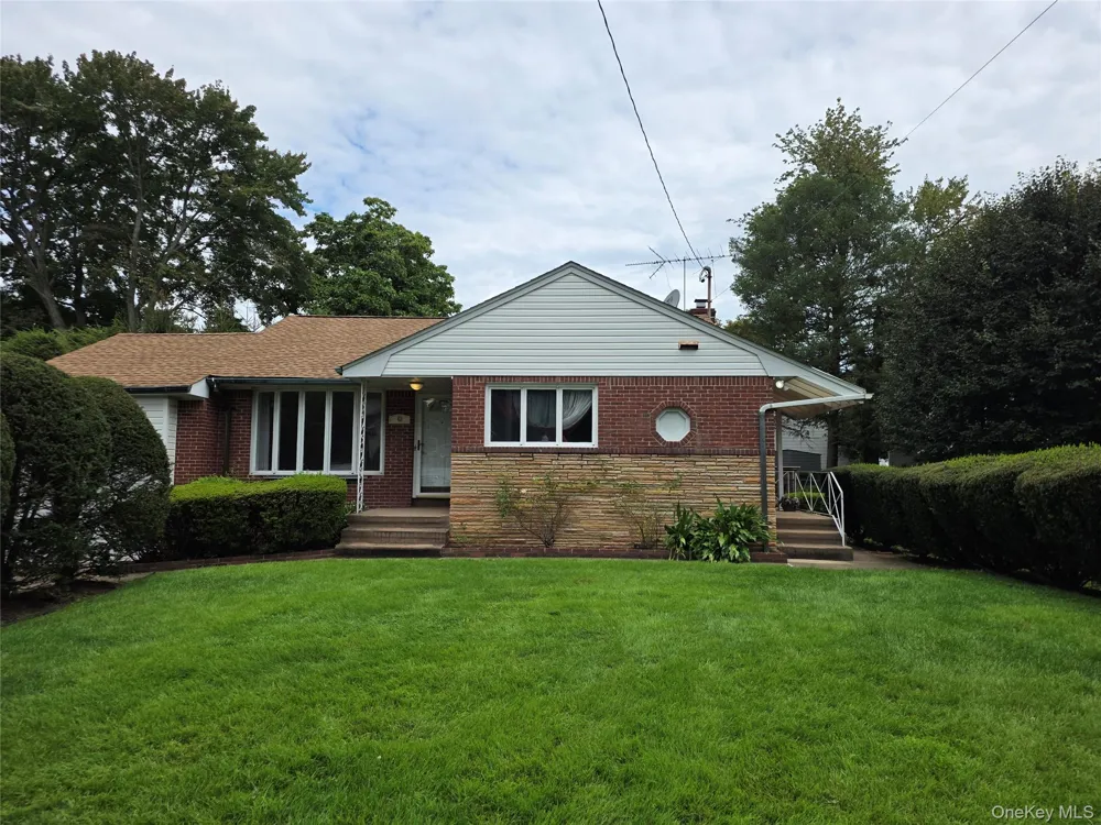 42 Sheridan Street Huntington, NY 11743