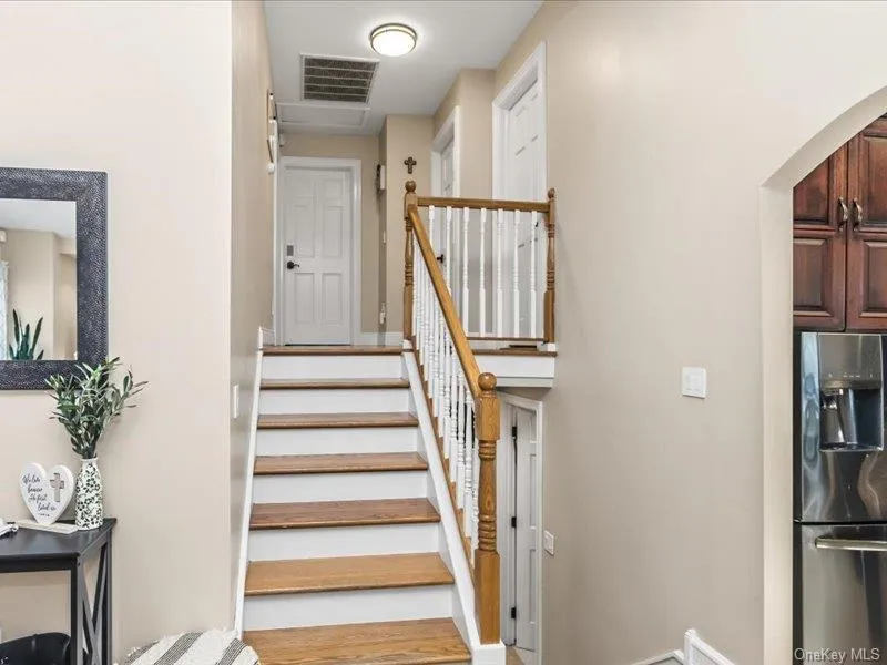 260 W 20th Street Deer Park, NY 11729