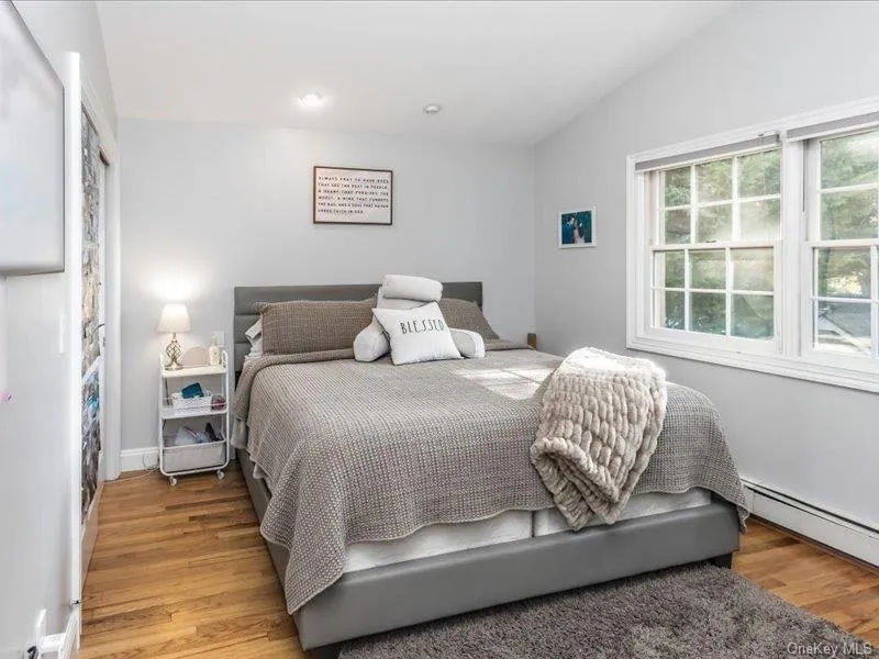 260 W 20th Street Deer Park, NY 11729