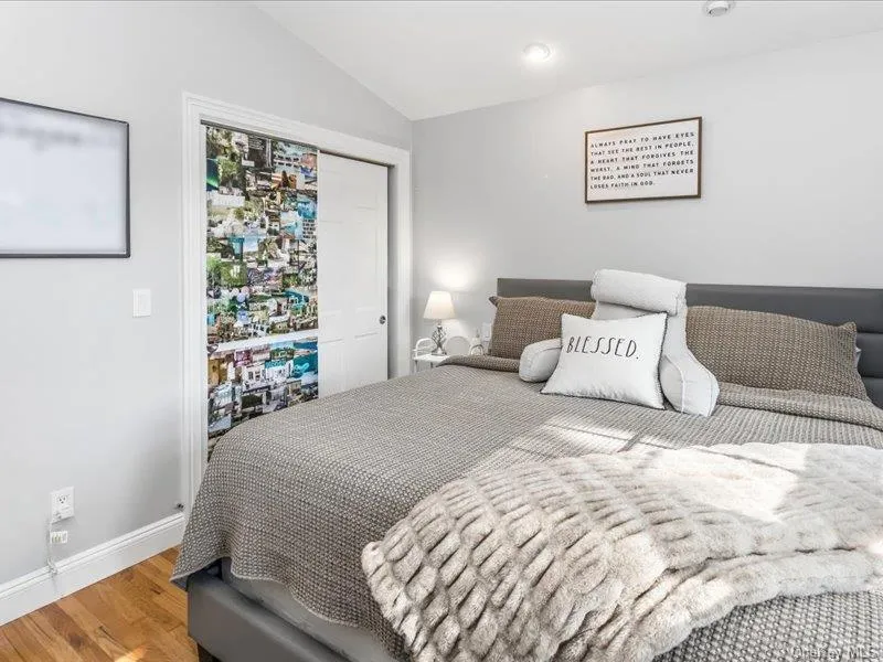 260 W 20th Street Deer Park, NY 11729