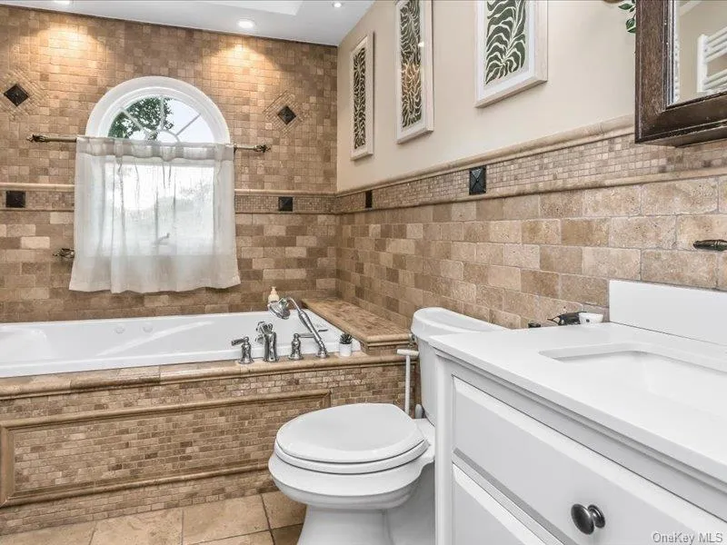 260 W 20th Street Deer Park, NY 11729