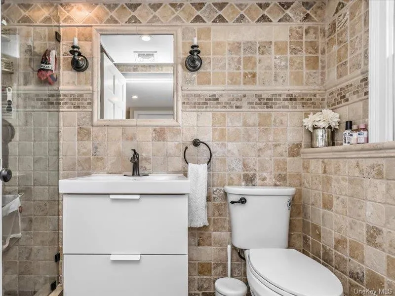 260 W 20th Street Deer Park, NY 11729