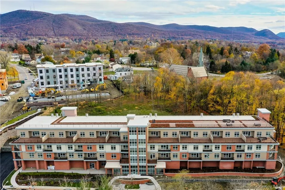 30 Beekman Street #113 Beacon, NY 12508