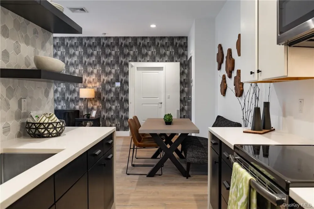 30 Beekman Street #113 Beacon, NY 12508