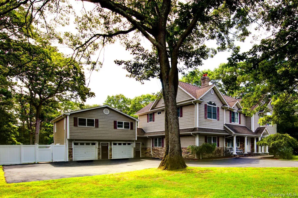 97 Chestnut Street Mount Sinai, NY 11766
