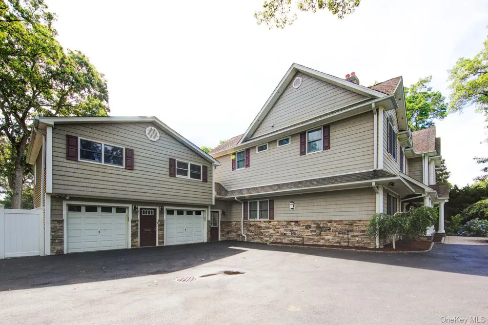 97 Chestnut Street Mount Sinai, NY 11766