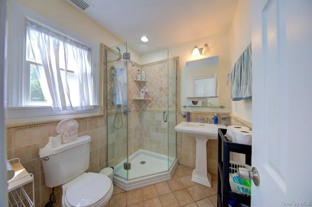 97 Chestnut Street Mount Sinai, NY 11766
