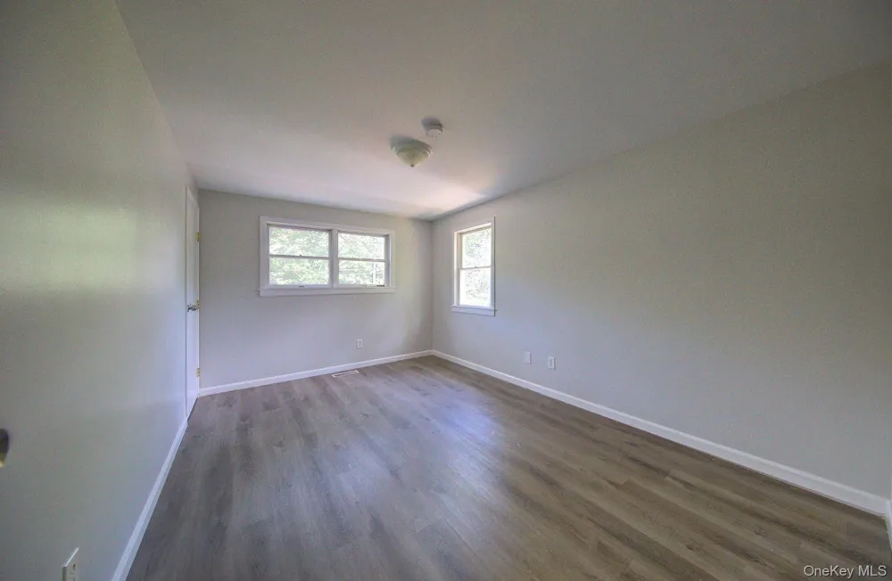 97 Chestnut Street Mount Sinai, NY 11766