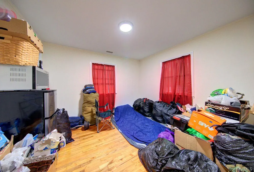 97 Chestnut Street Mount Sinai, NY 11766