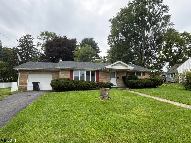 308 Park Ave Lopatcong, NJ 08865