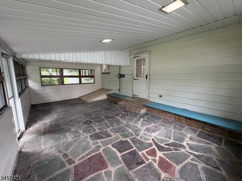 308 Park Ave Lopatcong, NJ 08865