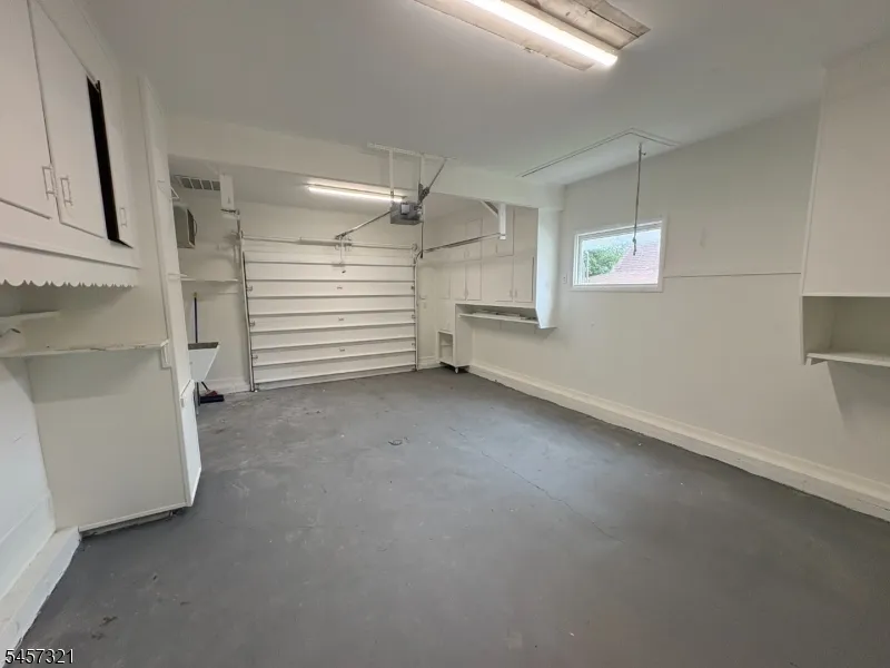 308 Park Ave Lopatcong, NJ 08865