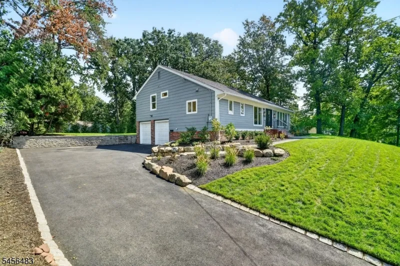 910 Minisink Way Westfield Town, NJ 07090