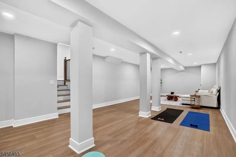 910 Minisink Way Westfield Town, NJ 07090