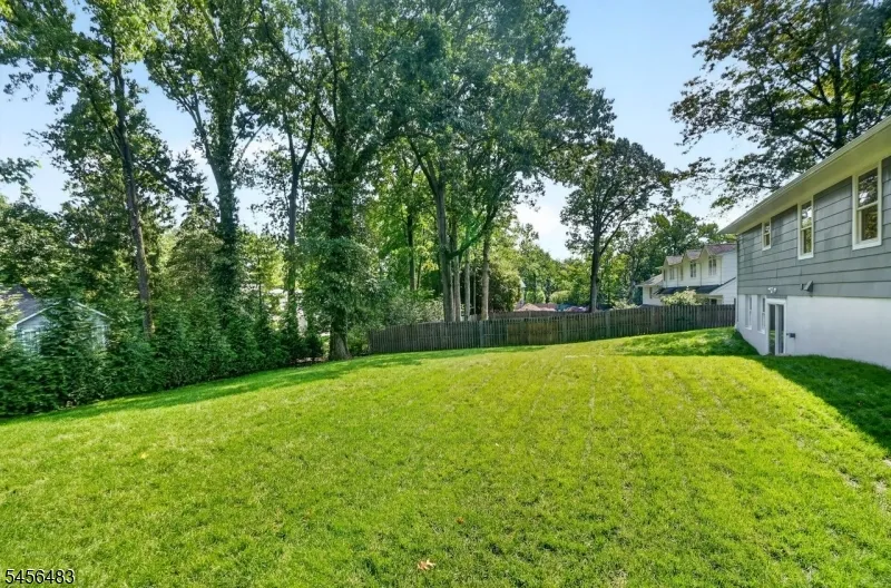 910 Minisink Way Westfield Town, NJ 07090