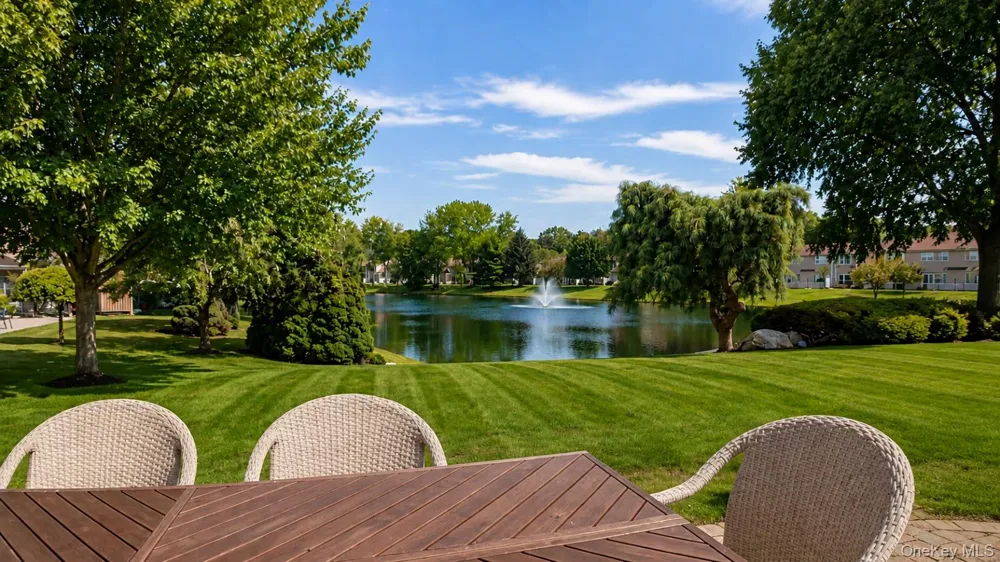 230 Pond View Lane Smithtown, NY 11787