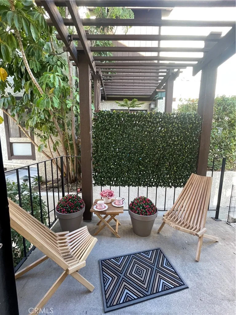 312 Pasadena #10 (C) South Pasadena, CA 91030