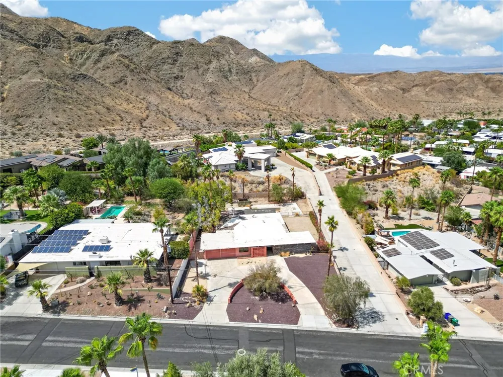 67870 Carroll Drive Cathedral City, CA 92234