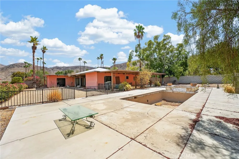 67870 Carroll Drive Cathedral City, CA 92234