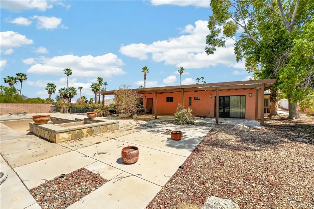 67870 Carroll Drive Cathedral City, CA 92234
