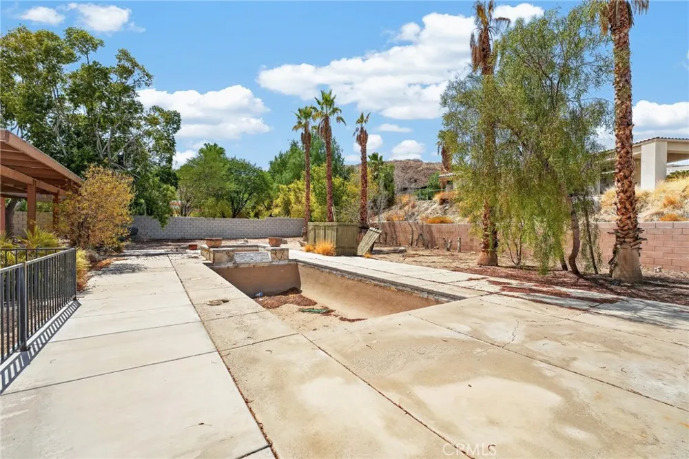 67870 Carroll Drive Cathedral City, CA 92234