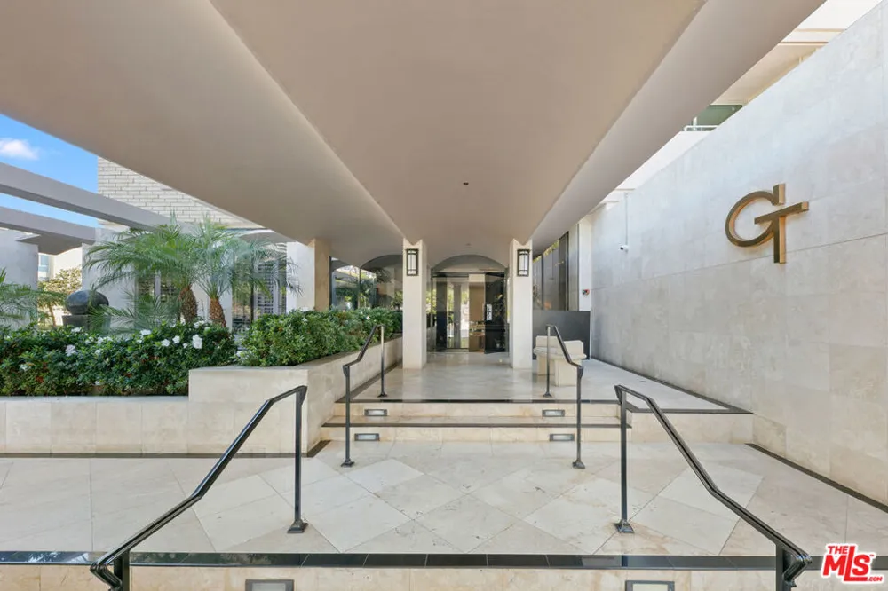 1333 S Beverly Glen Boulevard #403 Los Angeles, CA 90024