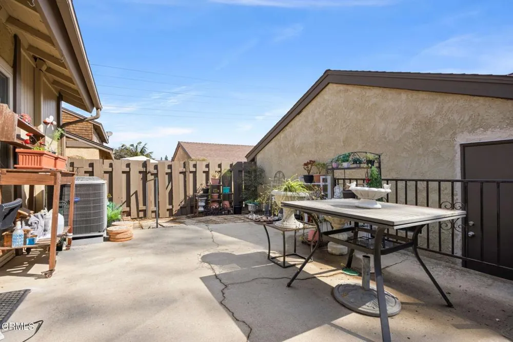1554 Towhee Court Ventura, CA 93003