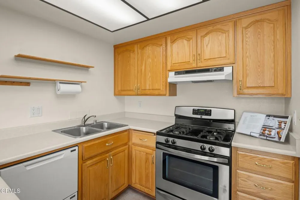 1554 Towhee Court Ventura, CA 93003